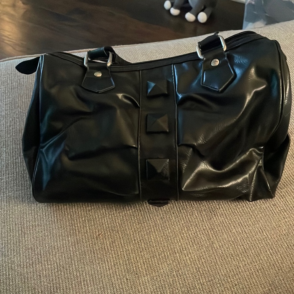 Black tote